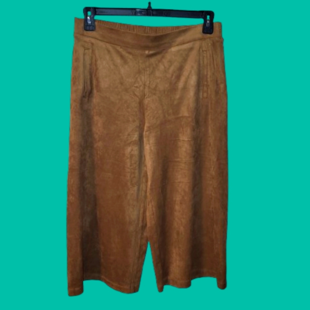 CHICOS Brown Super Soft Goucho Crop Pants SIZE 1 - New With tags